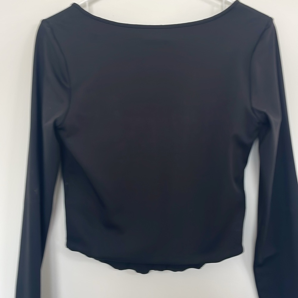 Express, long sleeve body contour top - Picture 3 of 5